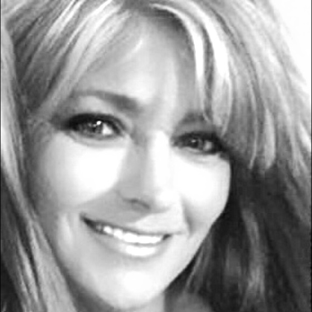 Meet your Posher, Lori Hurst